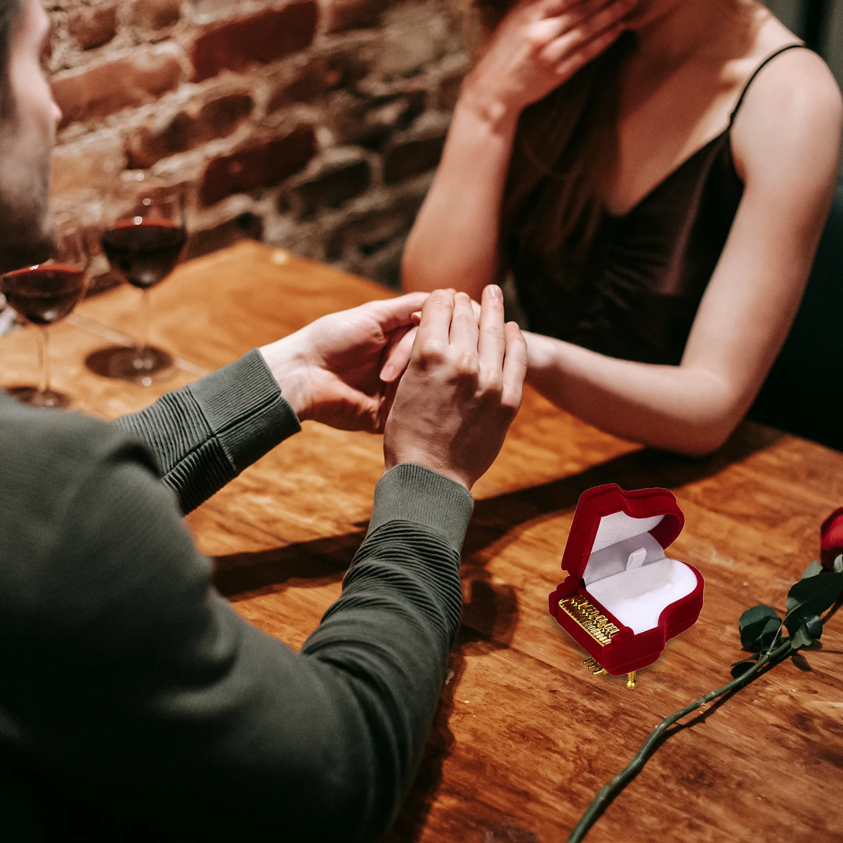 

Piano Shaped Ring Box Elegant Jewelry Gift ganizer for Engagement Wedding Parties Small Portable Case to Protect Rings Earrings