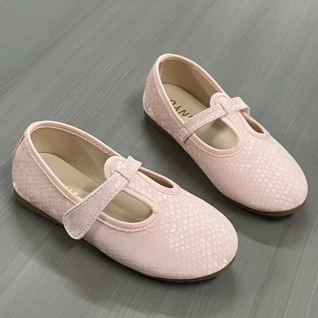 Jinyu Fashion Ice Silk Snake Pattern PU Outdoor Activity Princess Shoes Children's Shoes Glitter Leather Durable Pink Girl Shoes