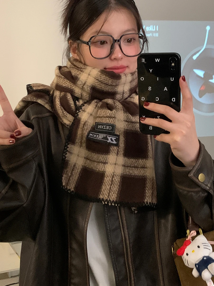 

Retro Plaid Tassel Scarf For Women New Winter High-End Sense Imitation Cashmere Neck Warmer Thickened And Warm