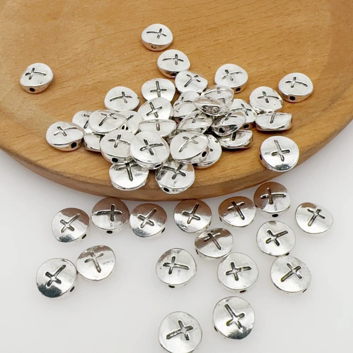 50pcs Tibetan Silver Material Flat Round Beads Crosses Beads DIY-Accessory approx 4x10mm (K00122)