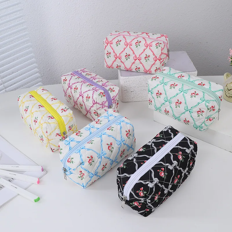 

2025 Cute Floral Travel Cosmetic Lipstick Skincare Storage Bag Toiletry Kit Women Makeup Handbags Organizer Pouch Bag Pencil Cas