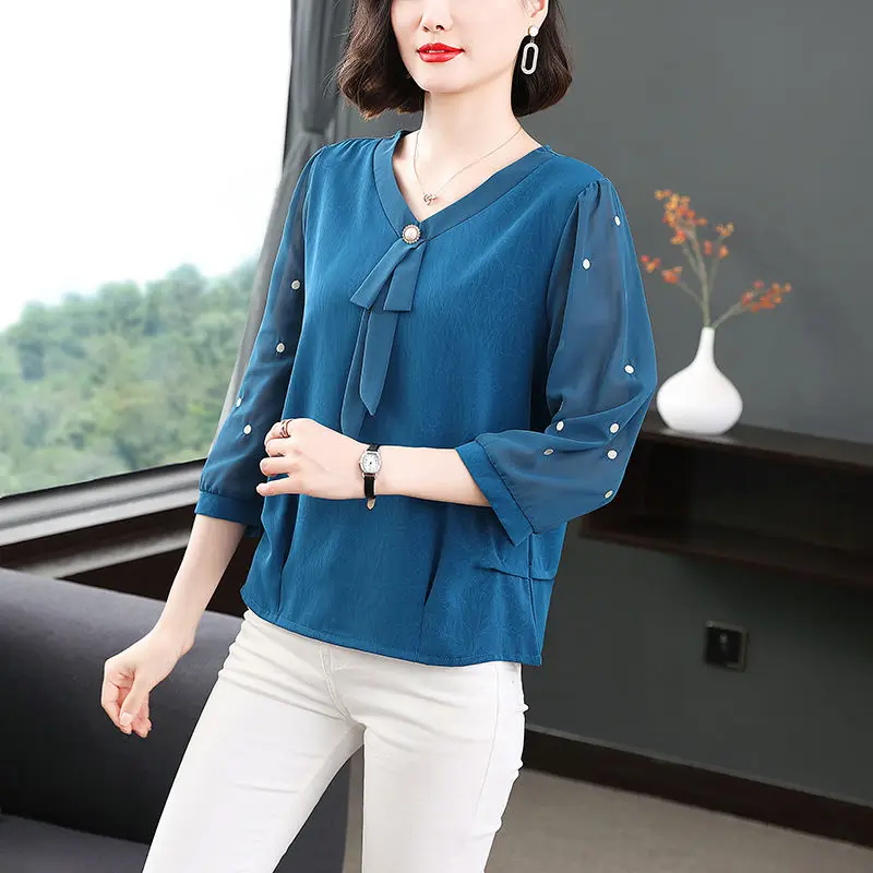 Middle Aged Mother Fashionable Temperament V-neck Ribbon Embroidered Seven Quarter Sleeve Chiffon Shirt Top for Women