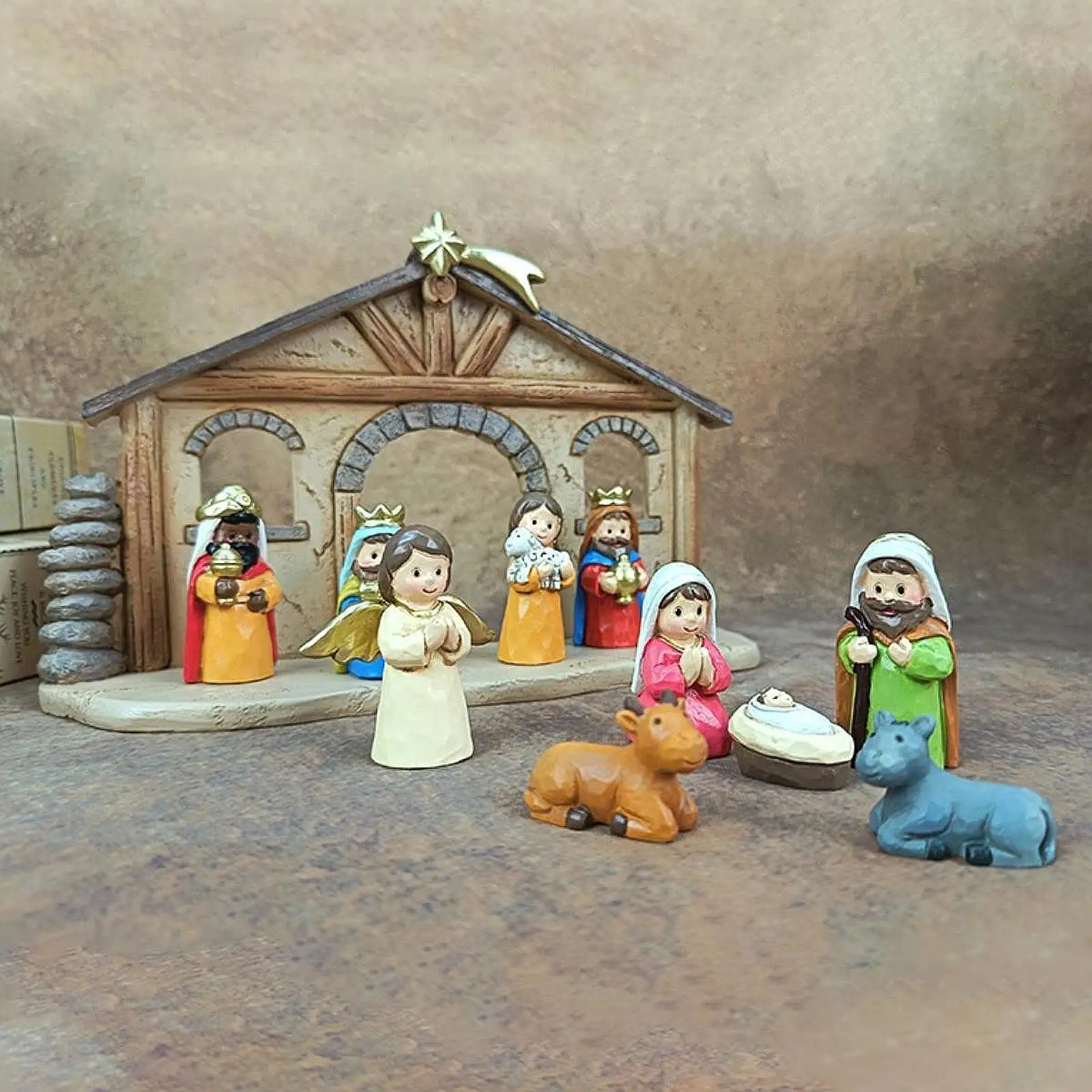 11Pcs Jesus Manger Scene Figurines Nativity Set Hand Painted Decorative with Animals & Figures Christmas Decoration Resin Craft