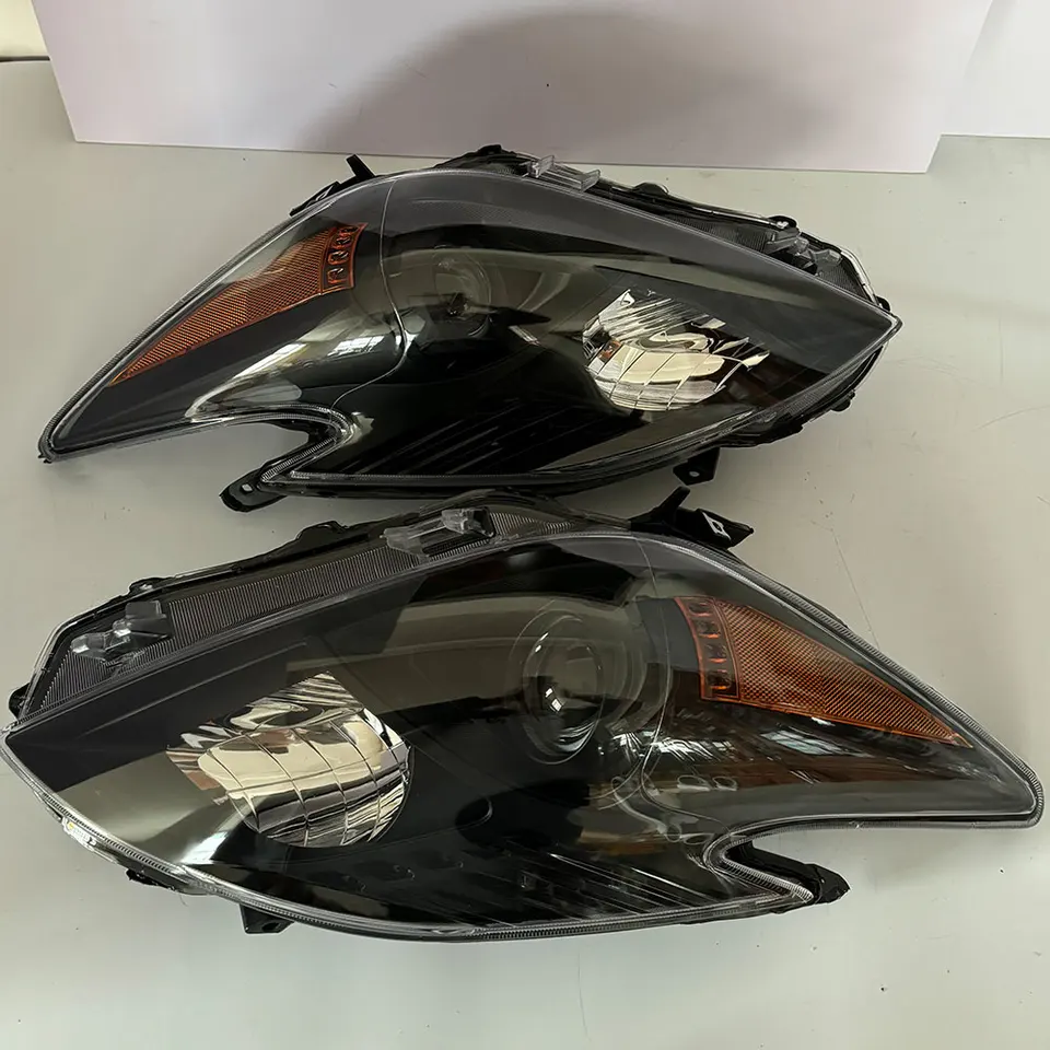 A Pair Car Headlight For Toyota Prius 30 ZVW30 Headlamp Black