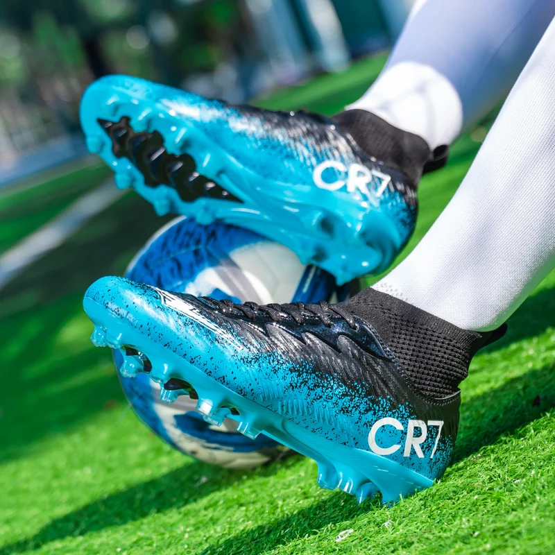 2026 أحذية كرة القدم الجديدة للطلاب منخفضة الجودة مع دبابيس طويلة ومكسورة لتدريب CR7 ومطابقة الأحذية الرياضية للشباب المهنية #5