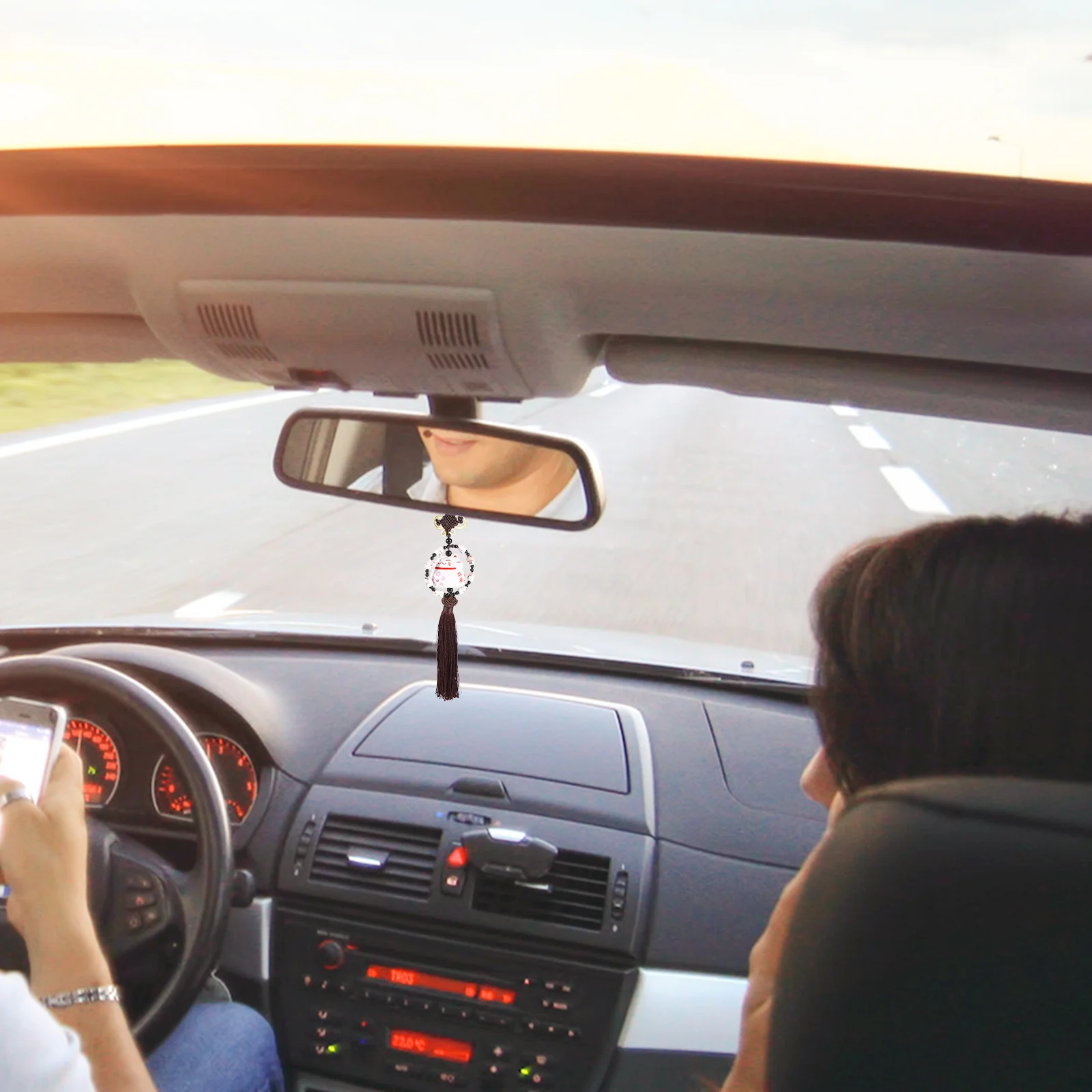 

1Pcs Ceramic Hanging Cat Car Ornament Lucky Auto Interior Hanging Pendant Car Rearview Mirror Decor Decoration