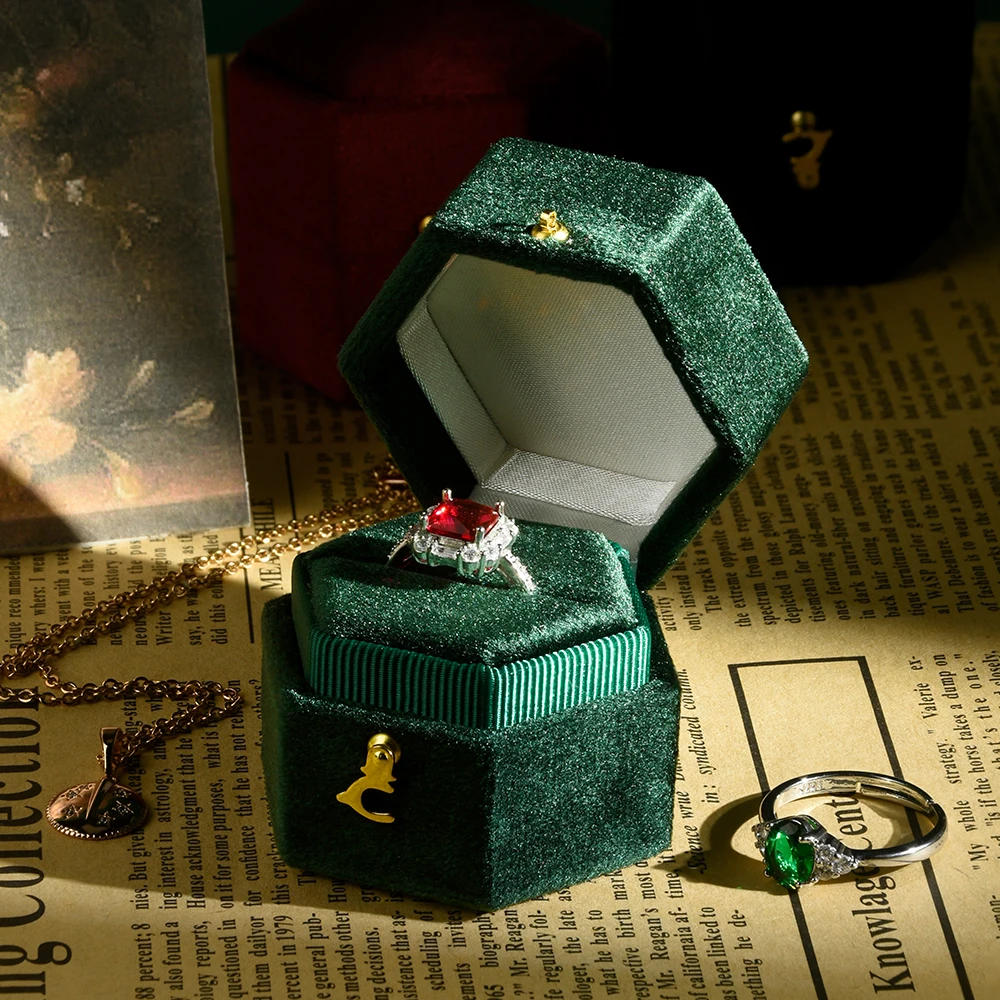 TAIMY Mini Velvet Hexagon Custom Logo Jewelry Box Custom Color Single Slots Ring Box Wedding Marry Gifts Retro Antique Ring Case