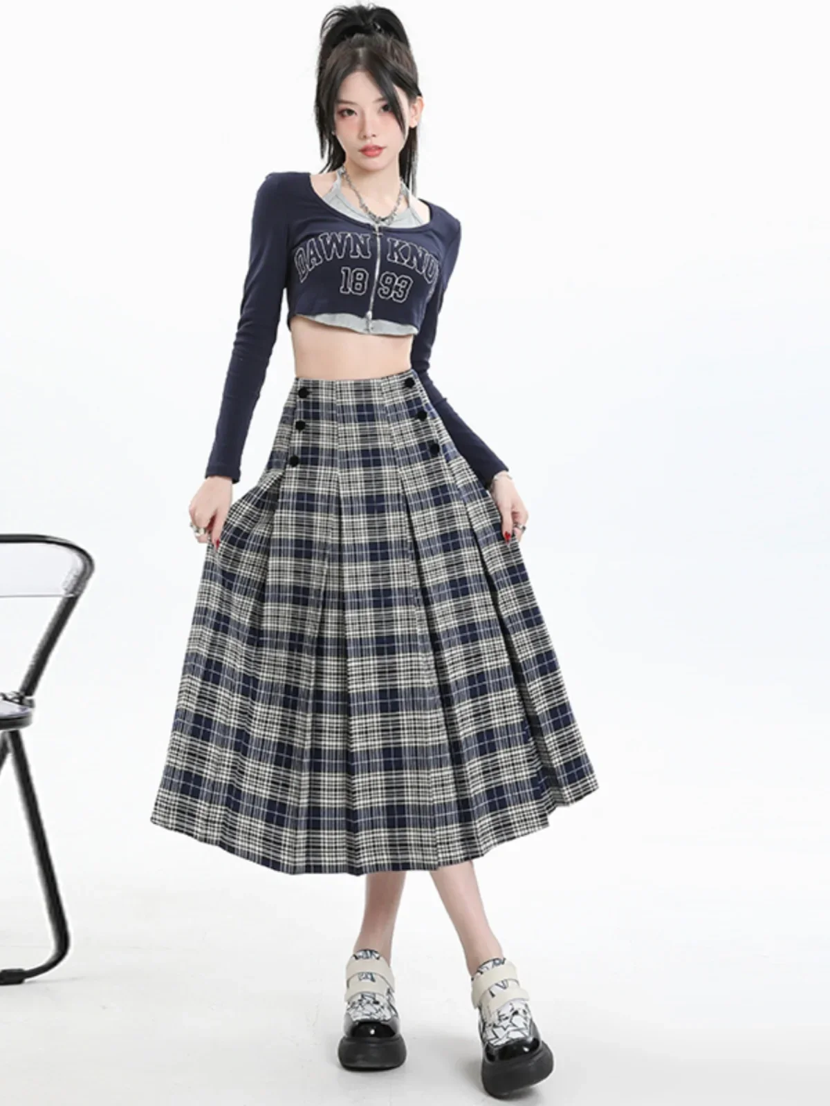 Women\'s Grey Plaid  A-line Pleated Skirt Vintage Y2k Long Skirt 90s Aesthetic Korean Elegant Preppy Style Skirts 2000s Clothes