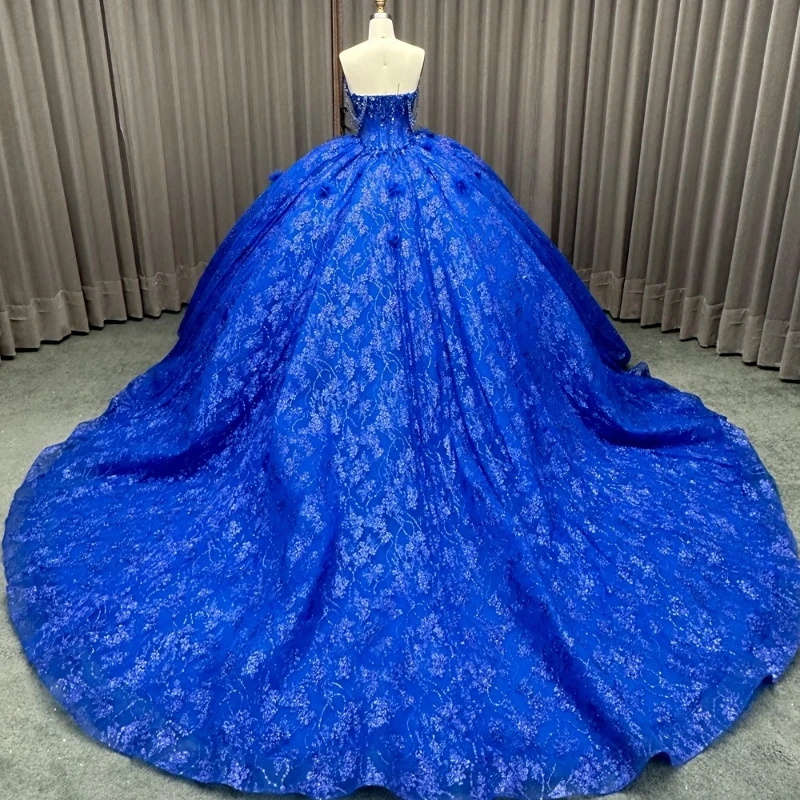 فساتين Quinceanera مخصصة باللون الأزرق الملكي ثوب حفلة بدون أكتاف ترتر مزين بالخرز على شكل زهرة تول حلو 16 فستان فيستدوس 15