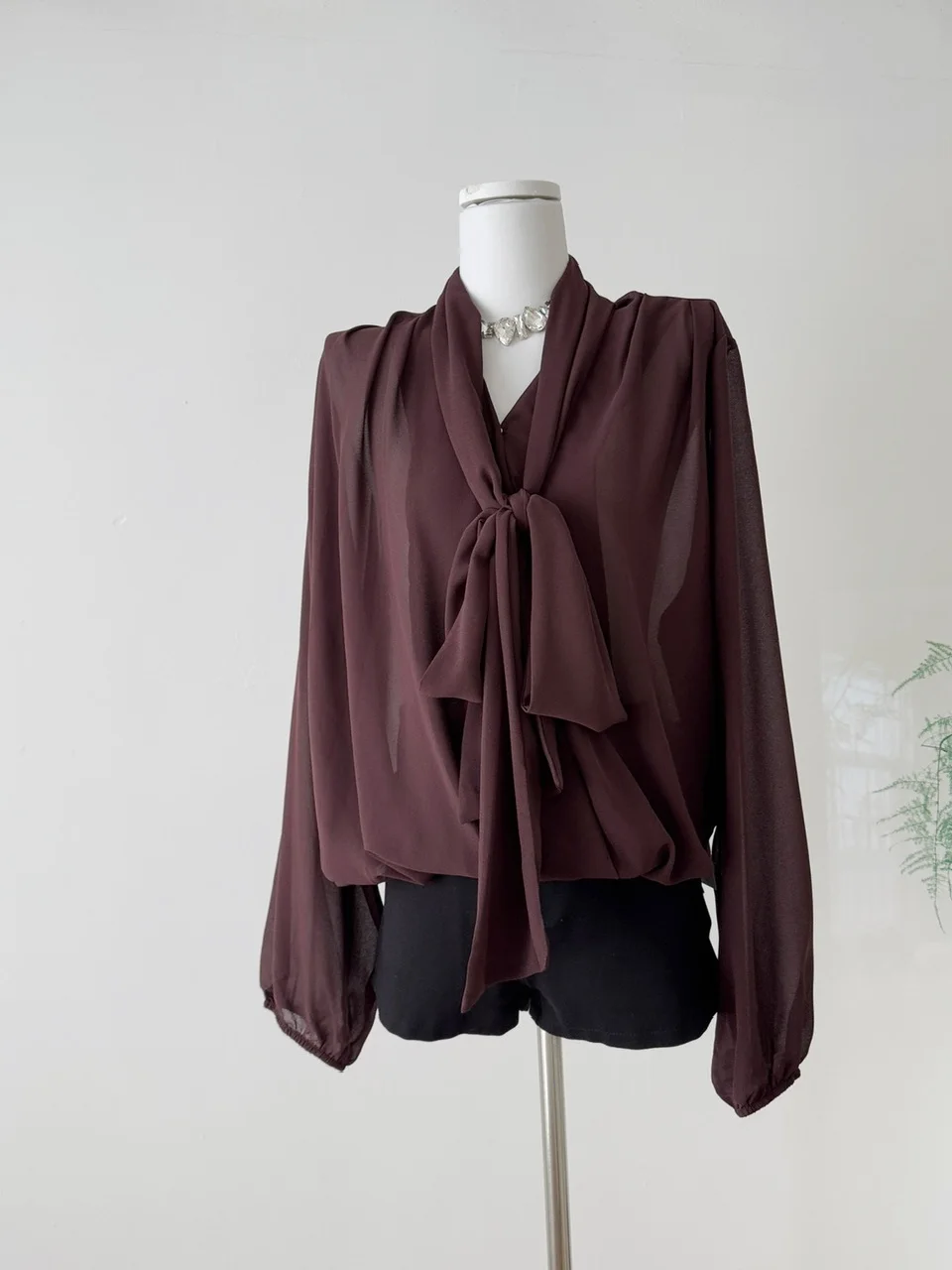 Luźna, codzienna bluzka damska z szyfonu, z wiązaniem w talii, wyszczuplająca, z włókna poliestrowego, z bufiastymi rękawami.