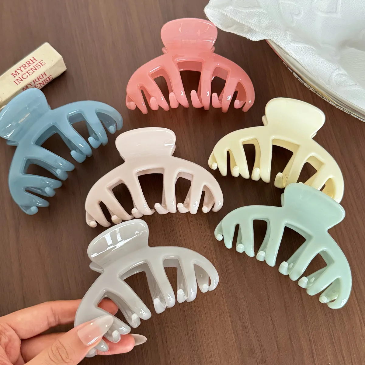 Korean Woman Vintage Elegant Pumpkin Half-circle Plastic Hair Claws Ladies Barrettes Hair Clips Girls Senior Hair Accessories