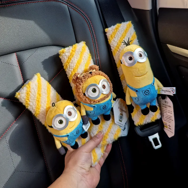 Funda de cinturón de seguridad para coche con diseño de Minions, peluche de dibujos animados, mercancía de anime para niñas, muñeco de Tim Bear, juguete de peluche de parque temático, regalo de recuerdo.