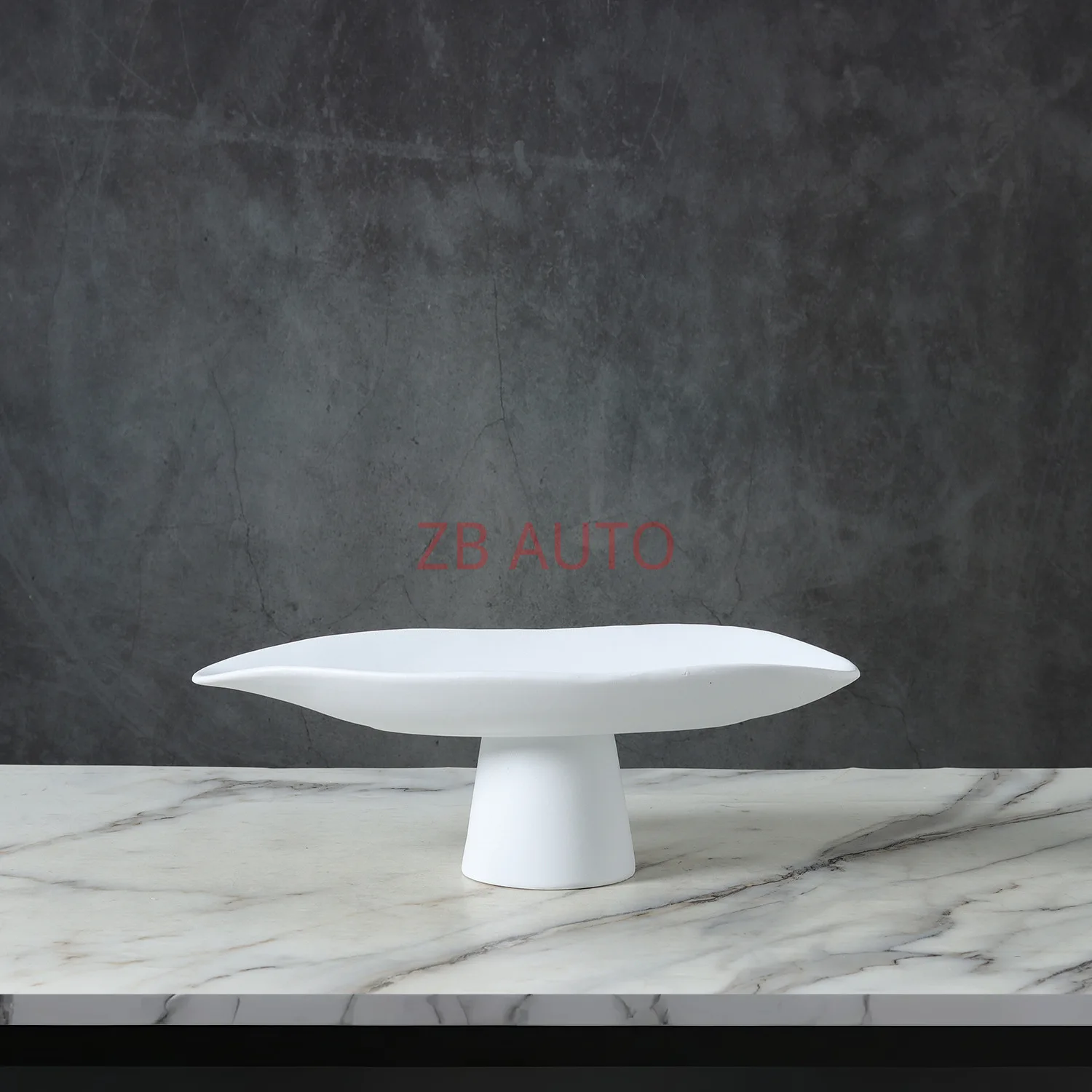 Modern new Chinese style Nordic creative black and white resin tray fruit plate long fruit plate home model room soft decoration