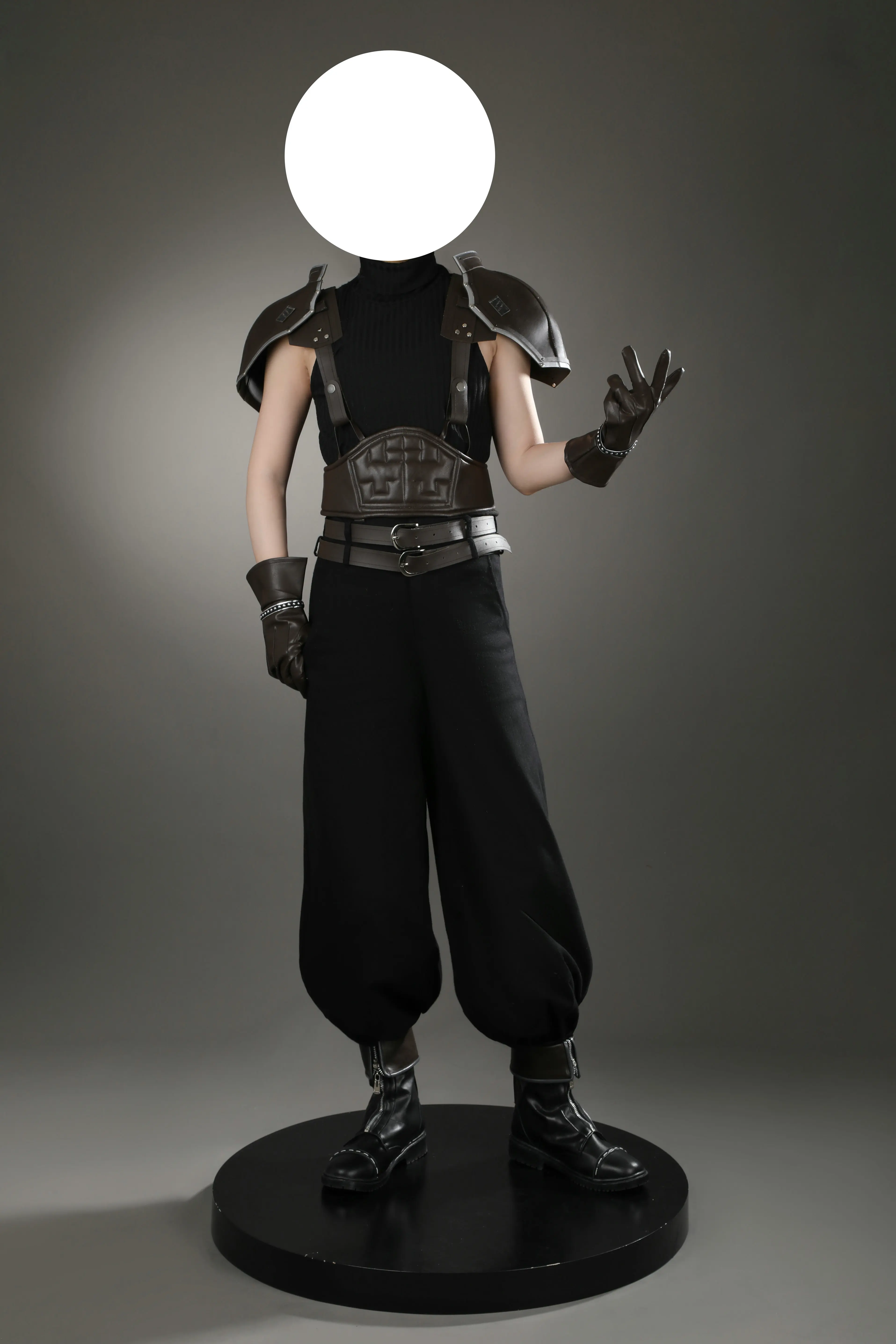 Final Fantasy VII Rebirth Costume Cosplay fieristico dimensioni personalizzate FF7