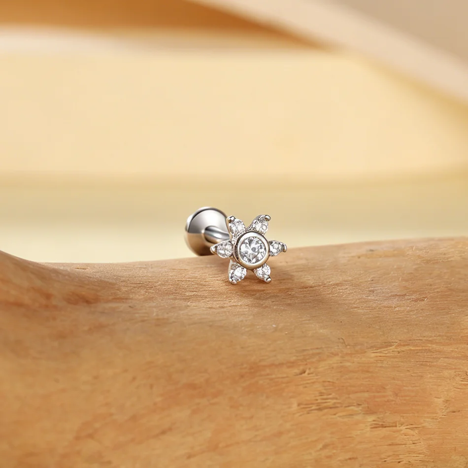 1 Stück Edelstahl Zirkon Ohrstecker mit Innengewinde, Blumen-Labret, Helix Tragus Körperschmuck – Detail 9