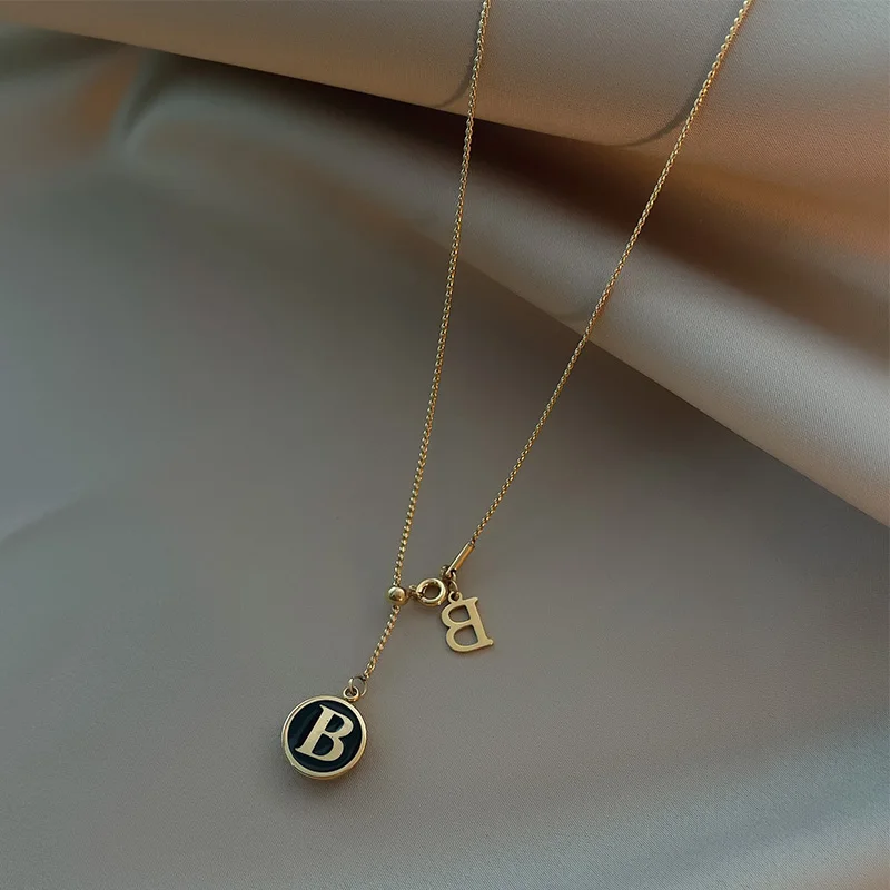 

B Letter Necklace, Women's Pull-out Collarbone Chain, Neck Chain, High-end Titanium Steel Jewelry with A Sense of Luxury