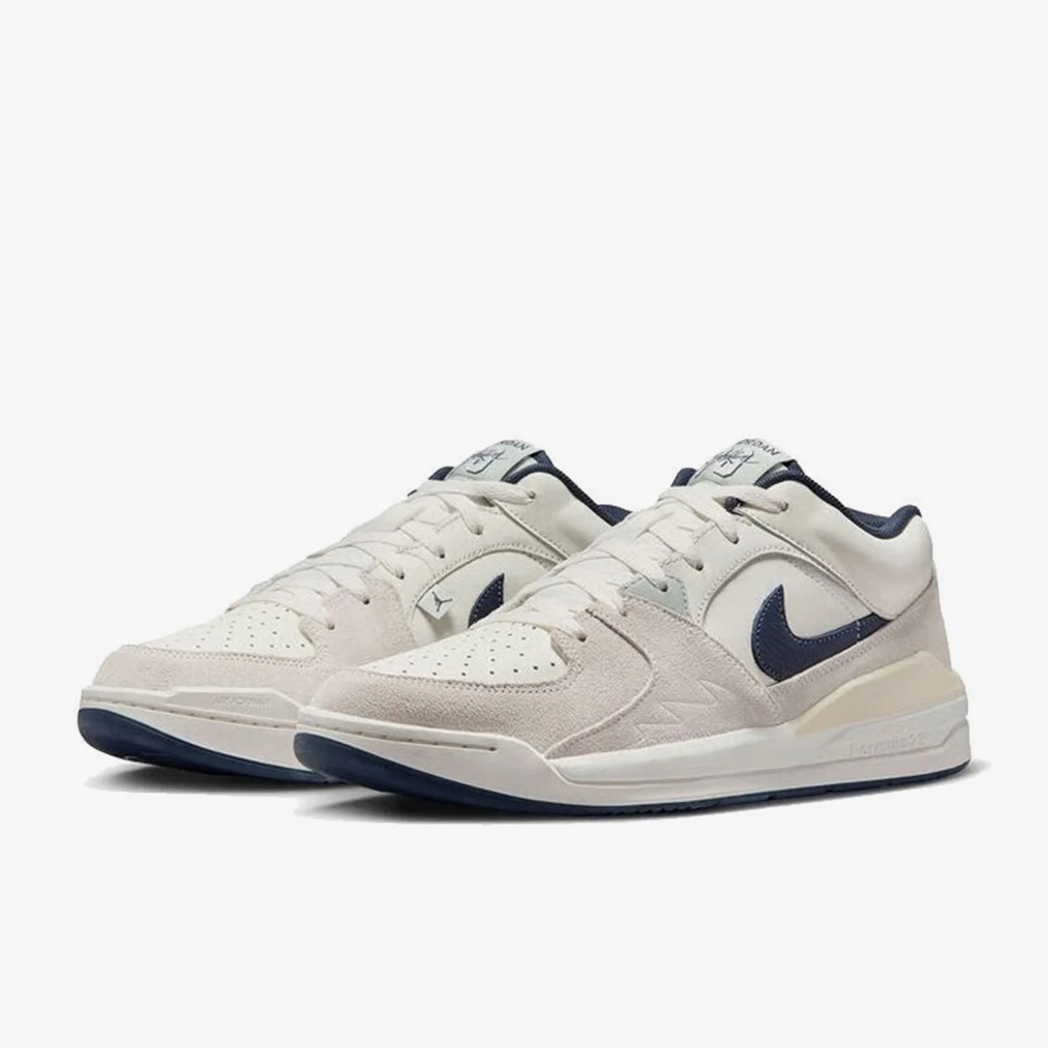 

Nike Authentic JORDAN Men's Sports Low-Top Lightweight Casual Sneakers IB4713-041