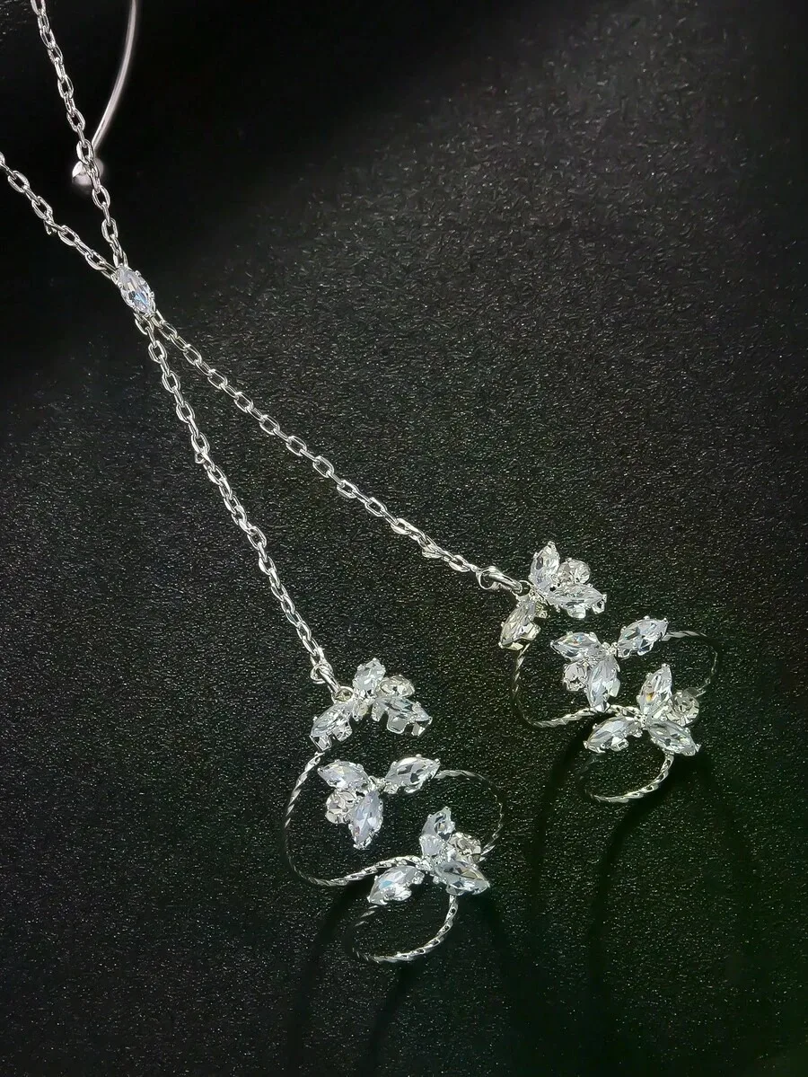 SGIAWETA-1pc Flower Knuckle Ring Hand Chain, Luxury Zirconia Hand Back Chain For Women, European And American Bride Wedding Bracelet-birthdaygift view 2