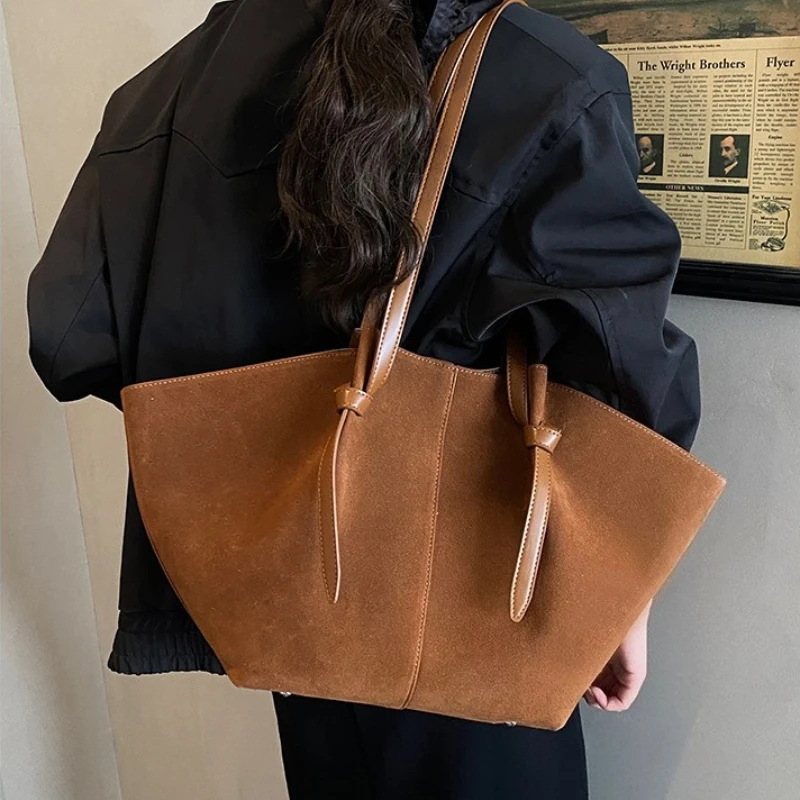 

Сумки на плечо из искусственной замши, женские однотонные повседневные сумки большой вместимости, винтажные сумки в английском стиле, новые модные женские пакеты