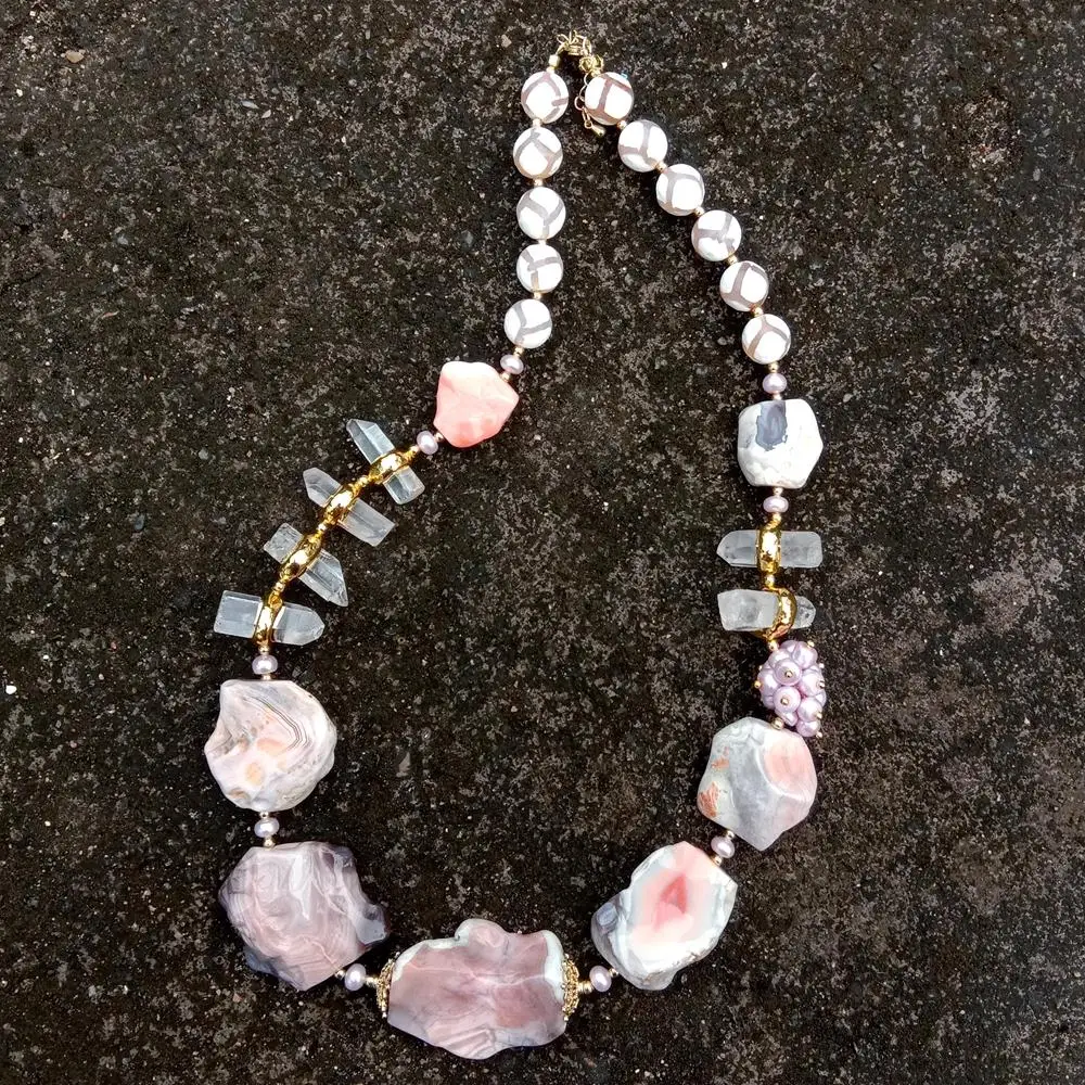 Y·YING Natural Pink Botswanas Sardonyx Agates Nugget Clear Quartz Pearl Necklace