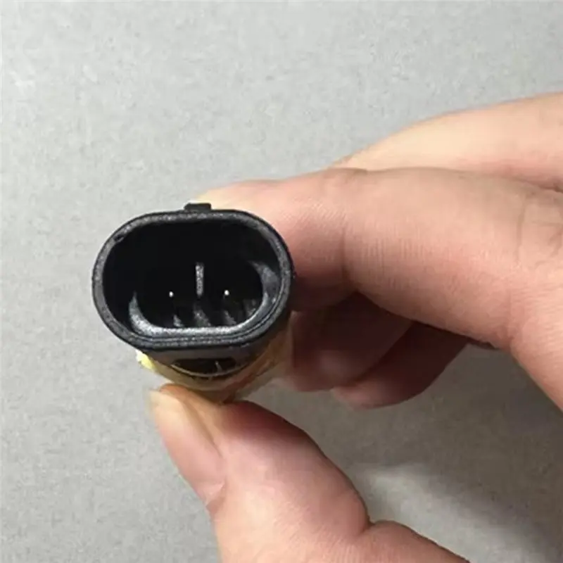 A82M-Temperature Sensor For HOWO Diesel Engine 612600090672 For Weichai 1002381183