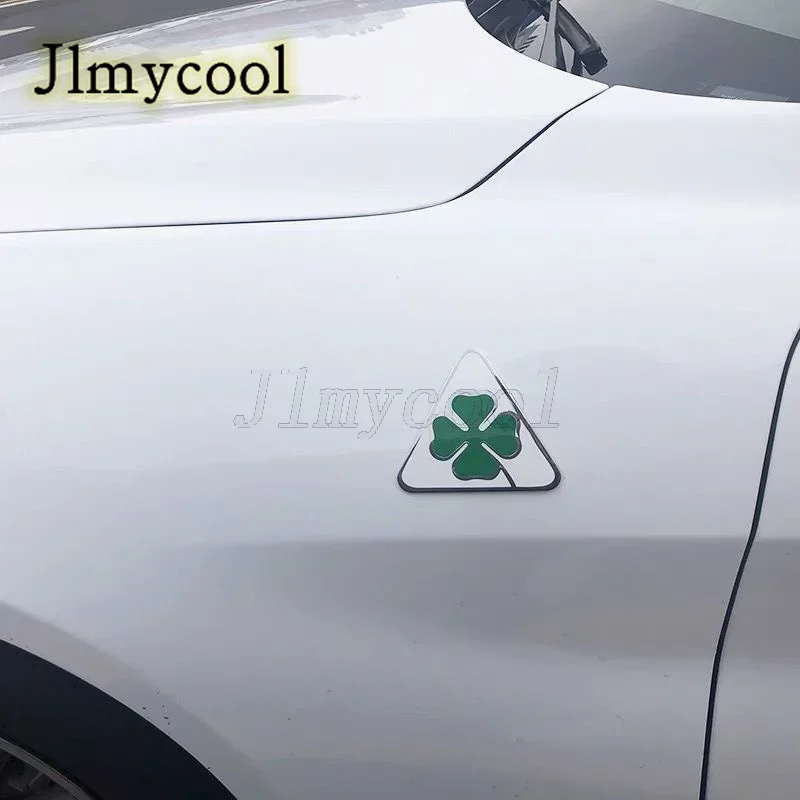 

For Alfa Romeo carbon fiber Four-leaf clover decorative sticker fender side sticker