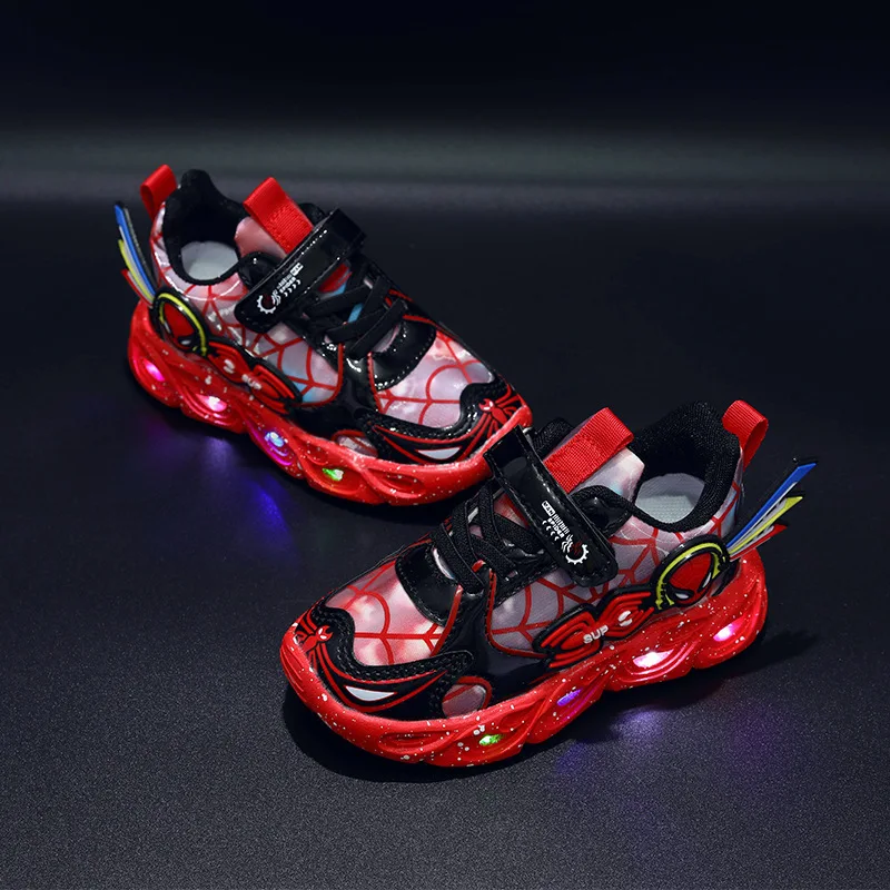 2024 New Children Lighting Sneakers Fashion Populer Design Boys Casual Sports Shoes Spring Kids Cartoon LED Shoes Spider Man