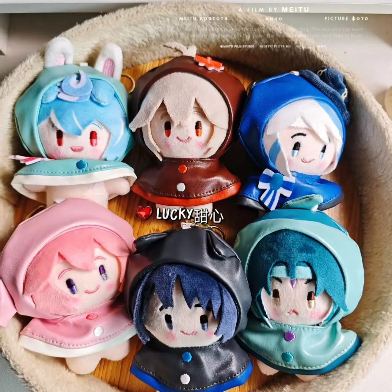 6Pcs/Set Wanderer Focalors Sigewinne Xiao Yae Miko Kaedehara Kazuha Raincoat Plush Doll Keychain Pendant Cute Anime Figure