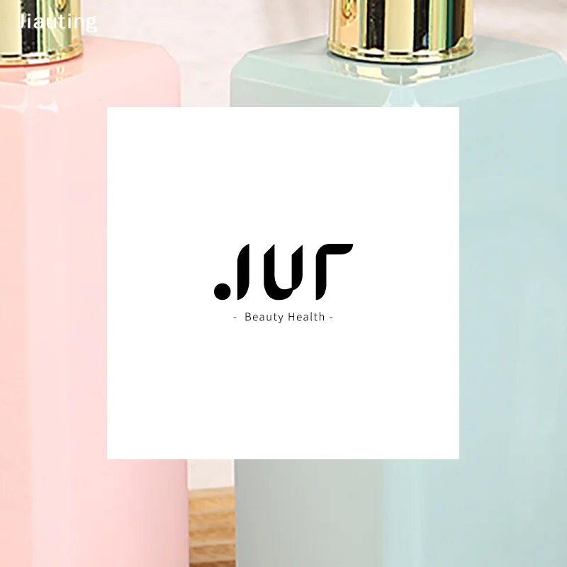 Dispenser di sapone liquido da 250 ml Pompa riutilizzabile Bottiglia quadrata Accessorio per il bagno Shampoo Balsamo Contenitore Salone di bellezza