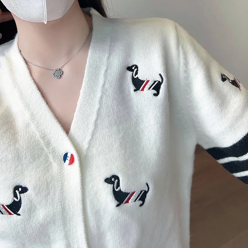 Striped Puppy Embroidered Knitted V-neck Wool Cardigan Elegant Jacket New Autumn Winter Loose and Simple Fashion Women's Sweater