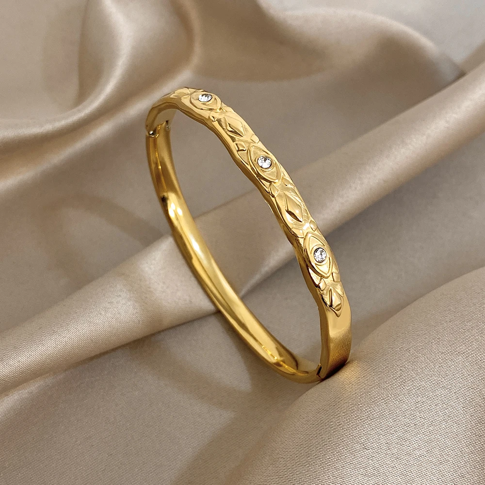 

Vintage Rhinestone Eyes Stainless Steel Bracelet Women Luxury Golden Irregular Geometry Cuff Spring Bangle Hand Jewelry Gift