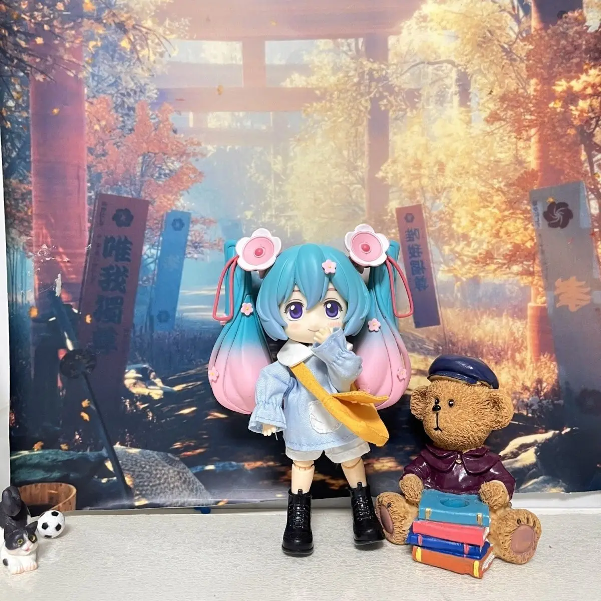 figurine-originale-hatsune-miku-modele-complet-de-poupee-systeme-articule-tenues-premium-bjd-nendoroid