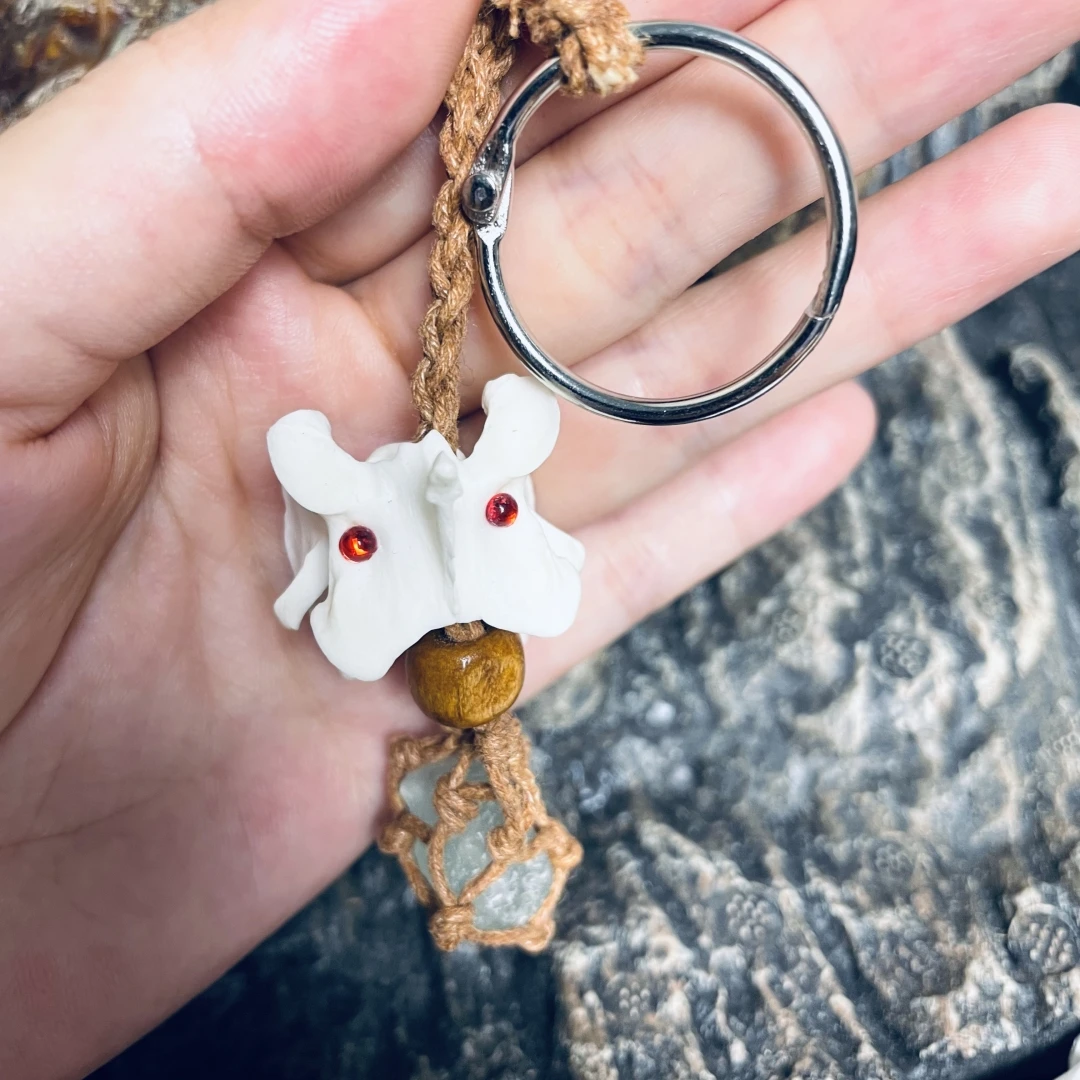 

3158 Fox Bone Crystal Forest Messenger Keychain Handmade Original Design Unique Jewelry for Men Women Daily Wear Special
