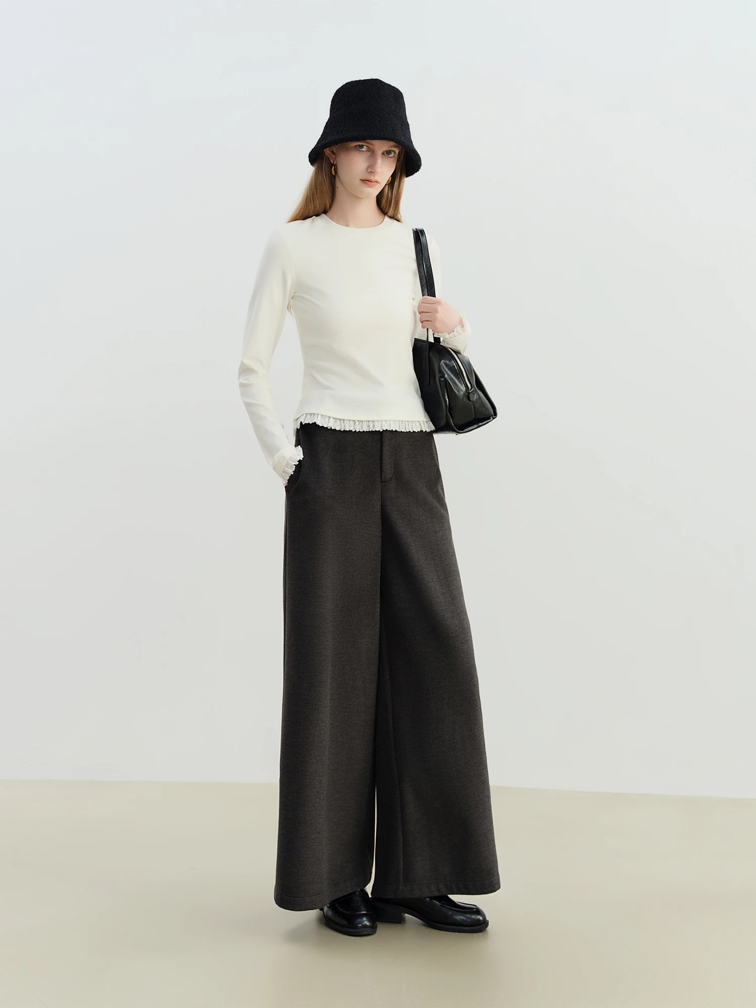 ZIQIAO مضاد للجراثيم جلخ خياطة الدانتيل تي شيرت المرأة 2025 الخريف والشتاء جديد الجولة الرقبة سليم كم طويل بسيط #5