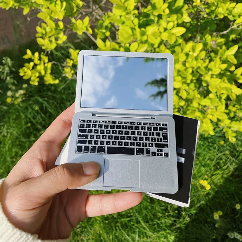 Wysokiej jakości kieszonkowe lusterko do makijażu, kreatywne mini lusterko w kształcie komputera, małe lusterko do laptopa, przenośne, składane lusterko do makijażu w kształcie jabłka.