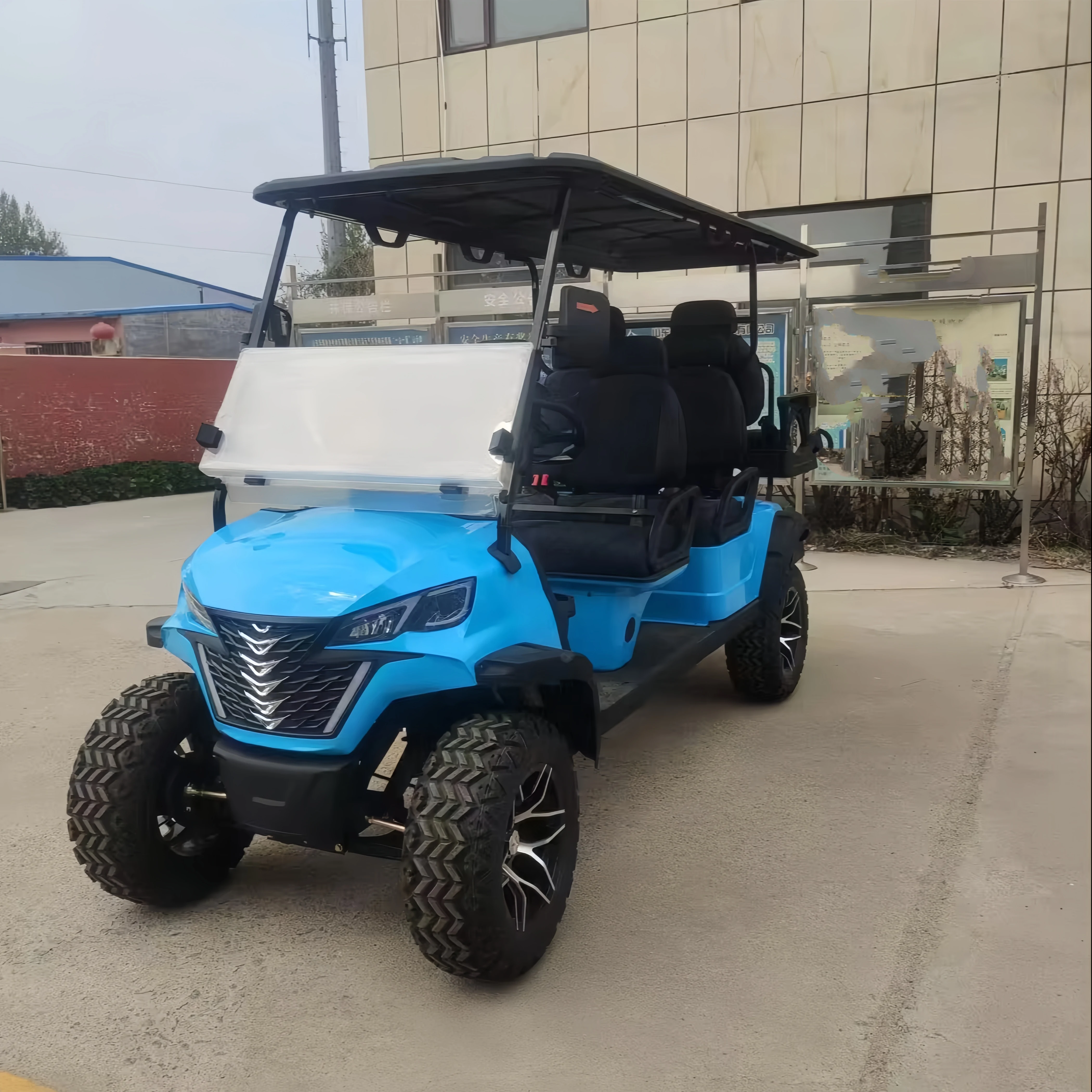 New Product Utility New Energy Vehicle Lithium Golf Carts Battery Luxury Golf Carts Electric 6 Seater Buggy