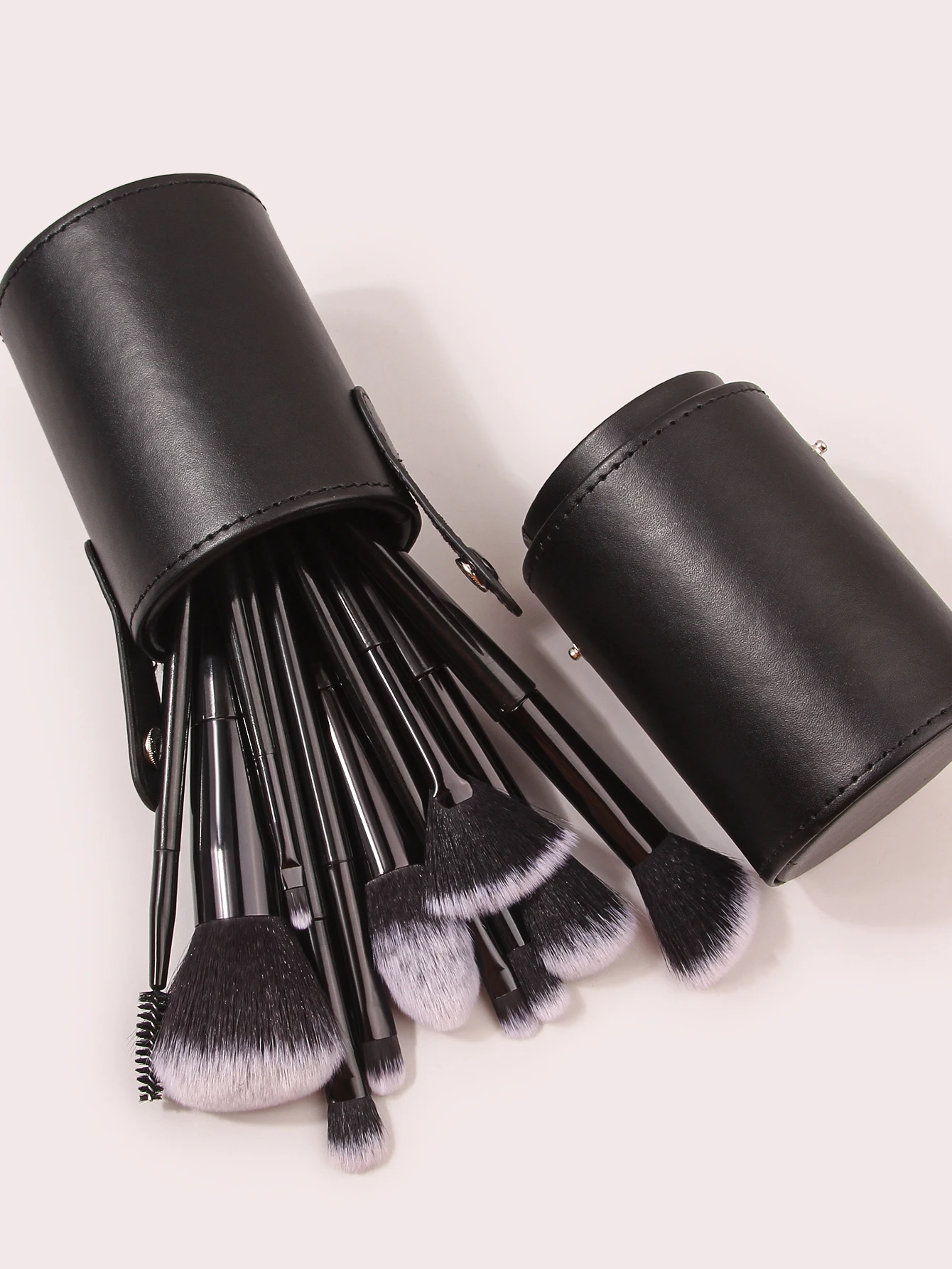 15PCS Professional Makeup Brush Set With Makeup Brush Holder Soft Bristle Cosmetic Brushes Competitive Price