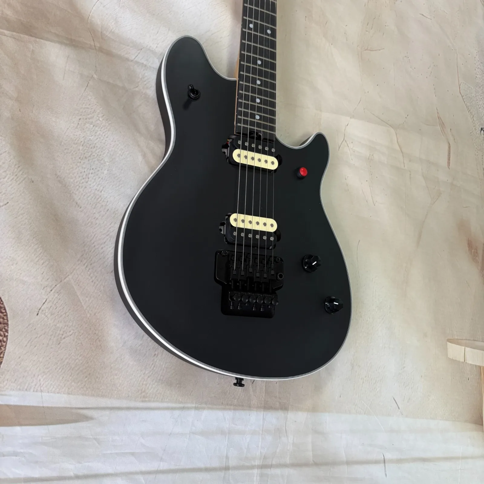 2025 Matte Black Guitar 2H Pickups with Floyd Rose Tremolo