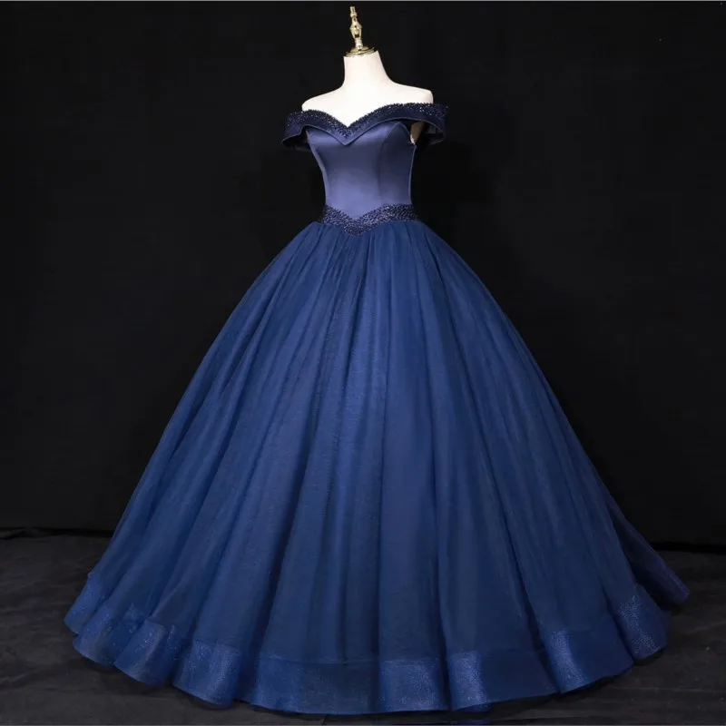 Vestido de adulto hinchado con un solo hombro para examen de arte de canto de rendimiento