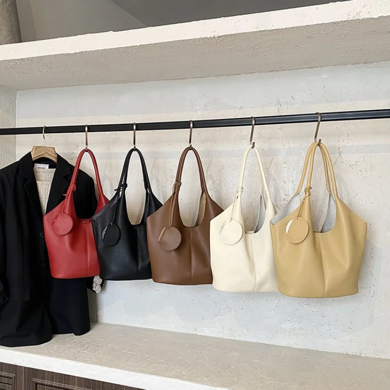 

Роскошная брендовая кожаная женская сумка через плечо, модная популярная классическая стильная элегантная винтажная повседневная сумка с украшением в Париже ​