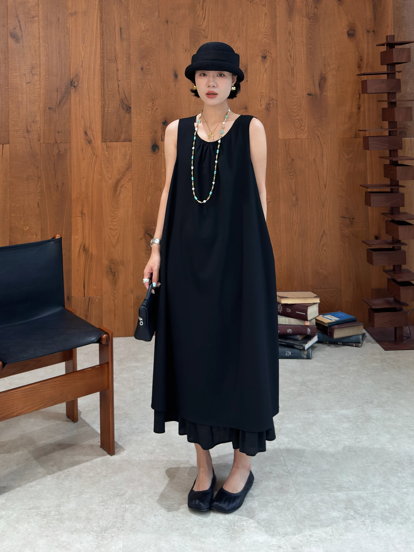 

Платье свободного кроя без рукавов, черное, женское, весенне-осеннее, в корейском стиле, повседневное, с круглым вырезом, А-силуэт, юбка-трапеция