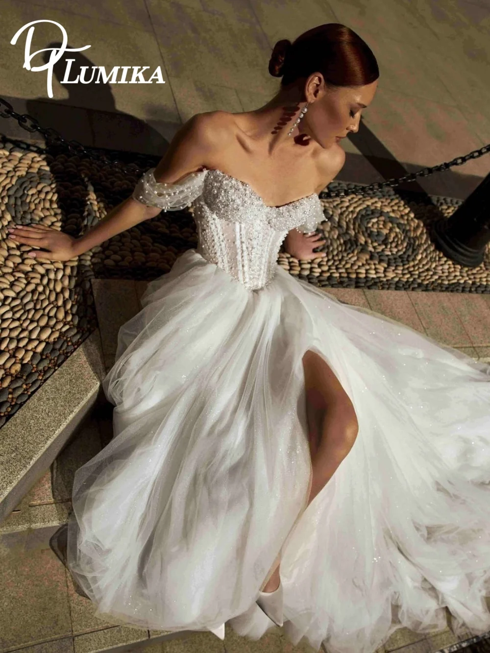 Luxurious Off-Shoulder Wedding Dress 2026 Sparkly Beaded Bridal Gown Fluffy A-Line Floor-Length Bridal Dress robe de mariée