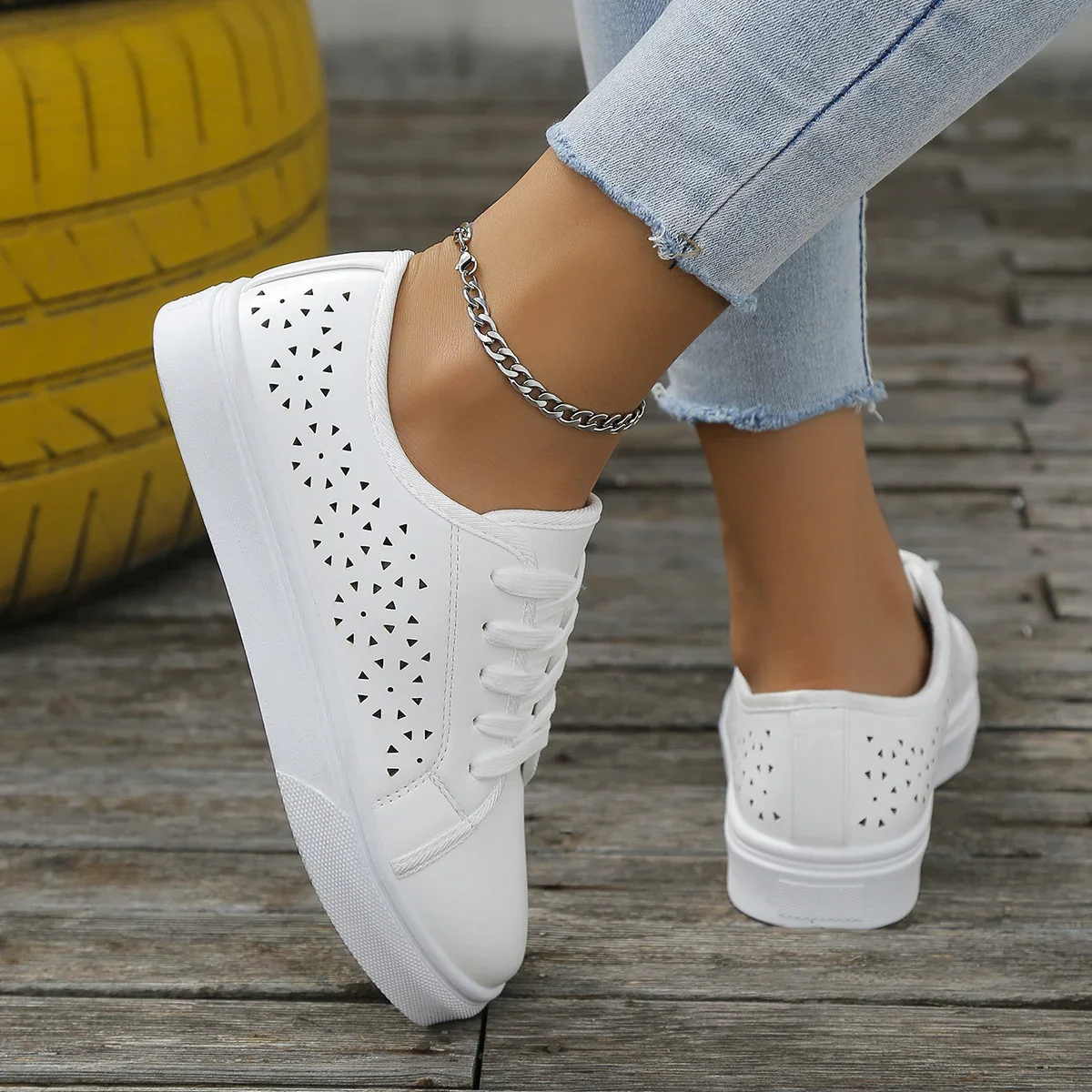 Women\'s Cutout Sneakers Summer New Lace-up White Shoes Plus Size Female Casual Flat Breathable Sports Ladies Vulcanized Shoes