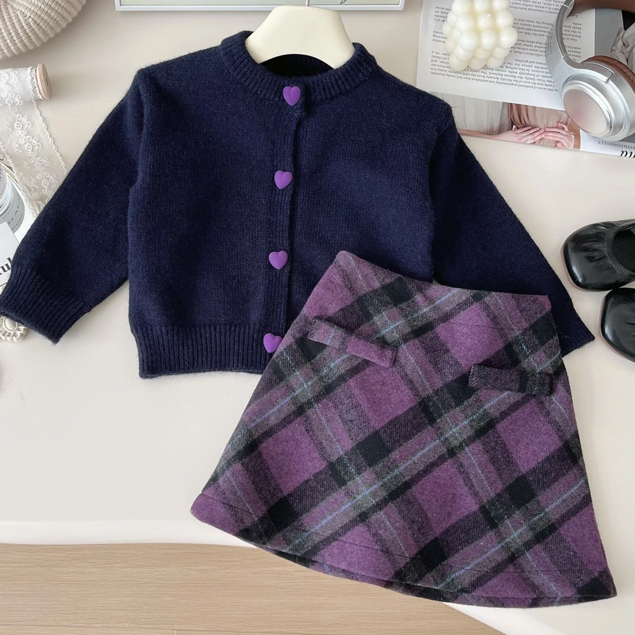 

Girls Suit 2025 Autumn and Winter New Childrens Clothing Girls Baby Fashion Knitted Cardigan Plaid Skirt Two Sets Simple