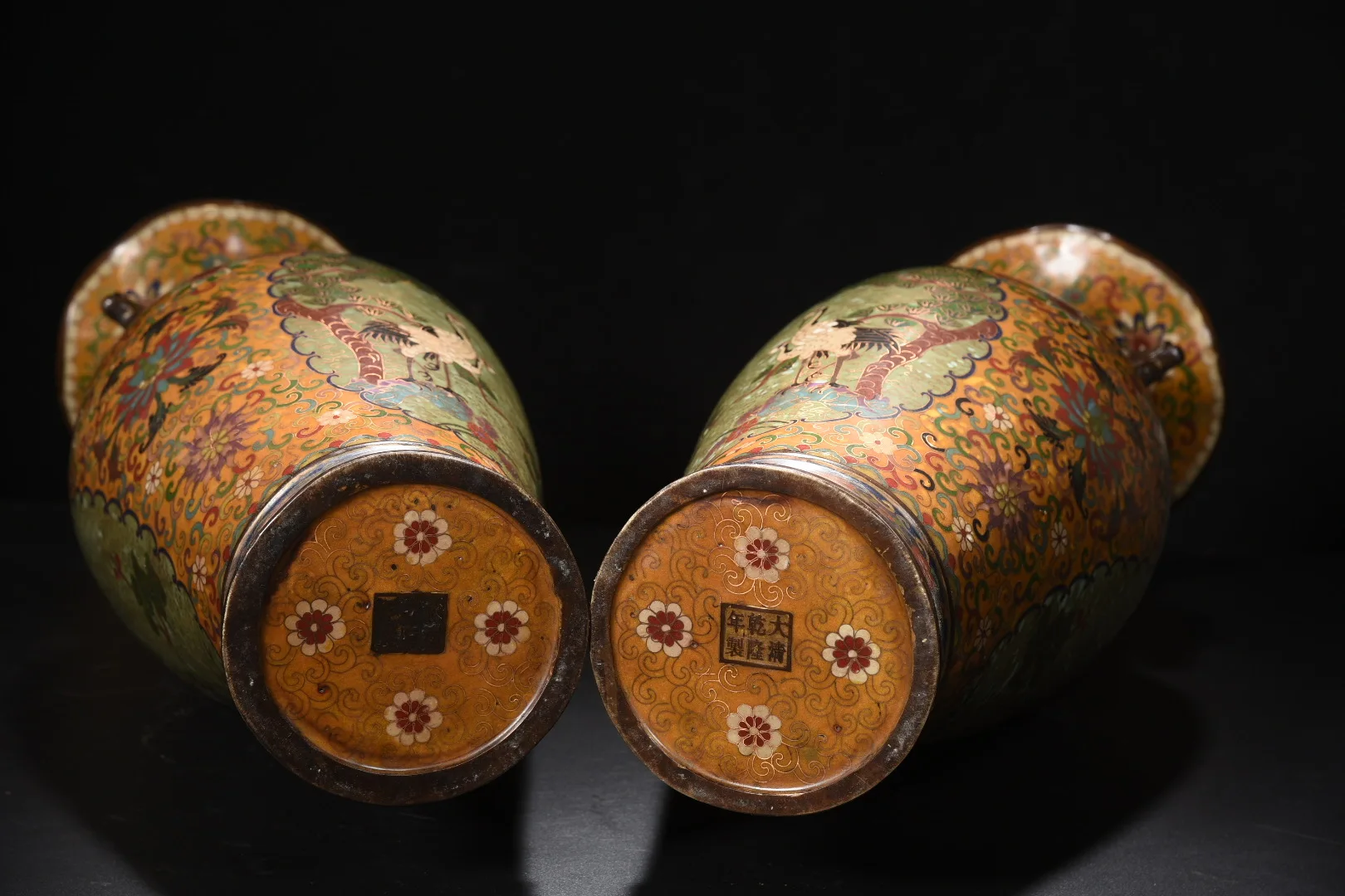 

22"Xizang Folk Collection Old Bronze Cloisonne Crane Pine Pattern Dragon Ear Bottle Vase A Pair Amass wealth Ornaments