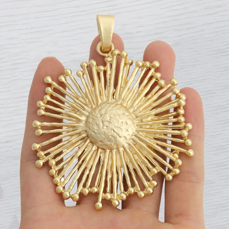 

1 x Matte Gold Color Large Sunflower Exquisite Charm Pendant For DIY Boho Necklace Earring Jewellery Making Accessories