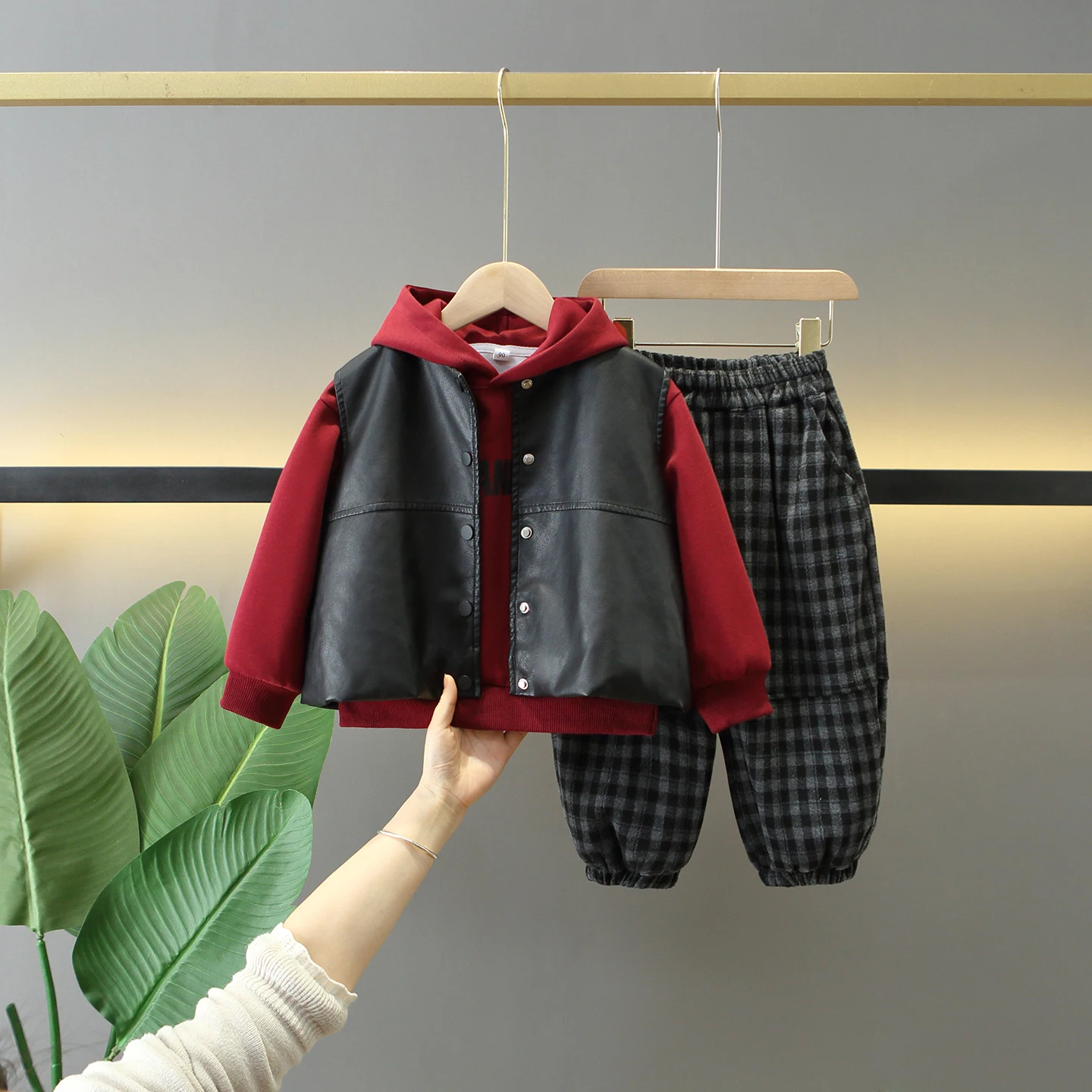 

Children's Fashionable Leather Vest Sweatshirt Plaid Pants Set Spring Autumn Unisex Baby Stylish Three-piece Outfit Casual Sp...