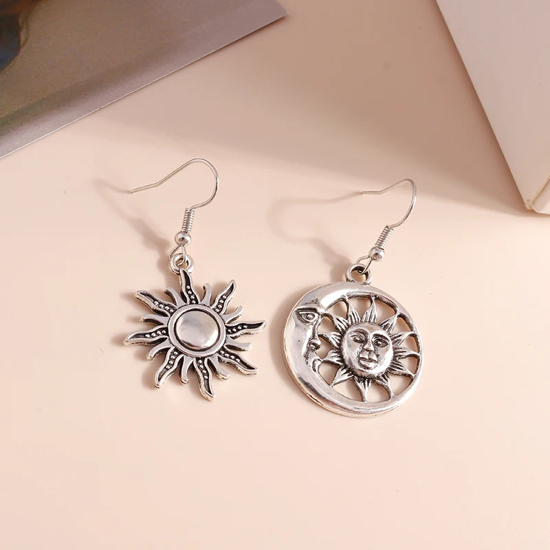 Women's New Design Cicada Drop Earrings, Ethnic Alloy