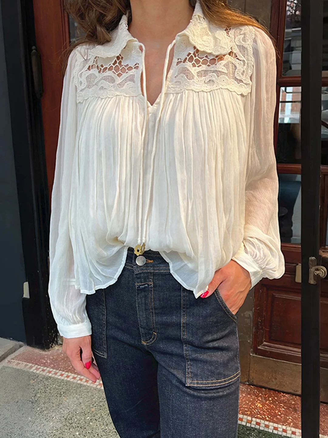 

Retro Early Spring Lace Patchwork Women's Long Sve Loose Embroidered Hollow out Ele irt French Sle Breathable Poly...