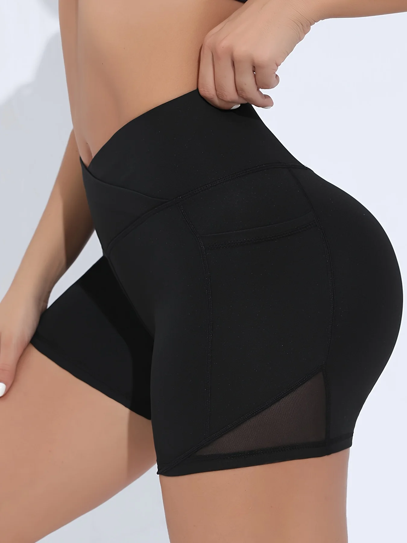 Women's Workout Shorts Isla Pocket — High Waist